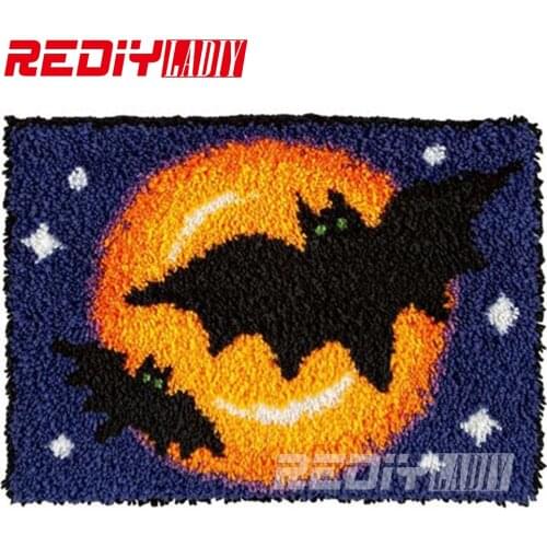 Latch Hook Rug Kits Unfinished Crocheting Tapestry DIY Yarn Needlework Cushion Carpet Rug Arts & Crafts Bat with Moonnight Mat