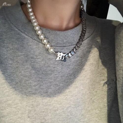 AOMU 2020 Personality Trendy Asymmetric Pearl Clavicle Chain Letter M Short Choker Metal Chain Necklace For Women Men Jewelry