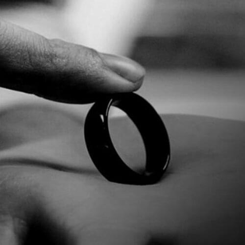 21mm Odyssey Ring Magic Tricks Close Up Magia Ring Transfer Jumps From Finger to Finge Magie Illusion Gimmick Props Magica