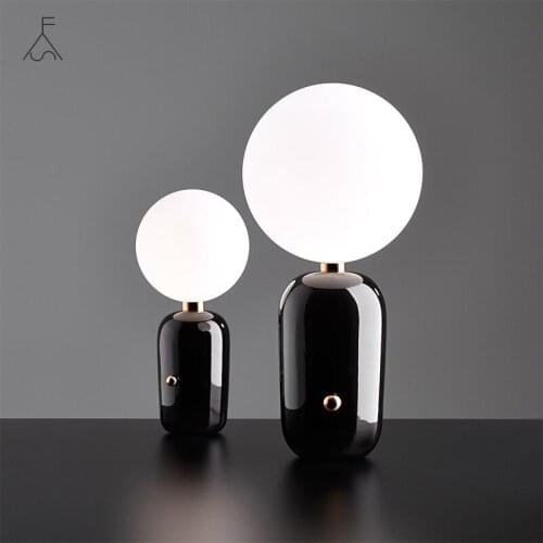 Modern LED Desk Lamp Nordic Glass Ball Lighting Bedroom Bedside Round Table Golden Minimalist Living Indoor Fixture Decor Light