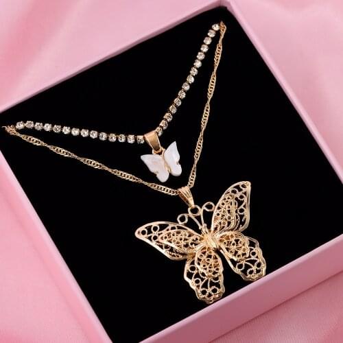 Flatfoosie Gold Hollow Butterfly Pendant Necklace For Women Multi-layer Animal Rhinestone Clavicle Chain Necklace Boho Jewelry