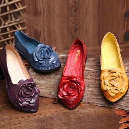 Women Slip on Genuine Leather Flat Shoes Womens Outdoor Flower Decoration Handmade Vintage Casual Lazy Soft Loafers