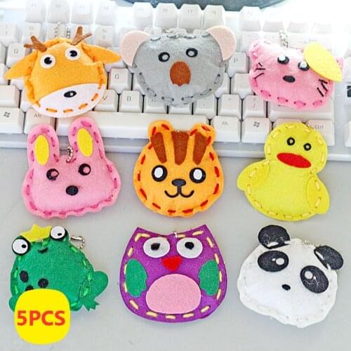 5Pcs/lot Non-woven DIY Handmade Cartoon Animal Keychain Handcraft Bag Sewing Toys for Children Arts Crafts Educational Toy Gifts