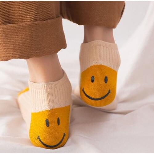 2020 Womensocks pure cotton Female Cartoon smiley pattern 1 Pair 9 colour Soft comfortable Breathable