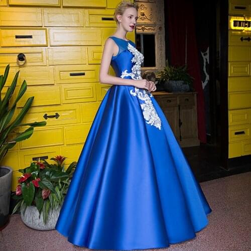 2019 Sexy Celebrity Dresses Designer Evening Gowns Glamorous Royal Blue Evening Dresses for Women Formal Vintage Embroidery
