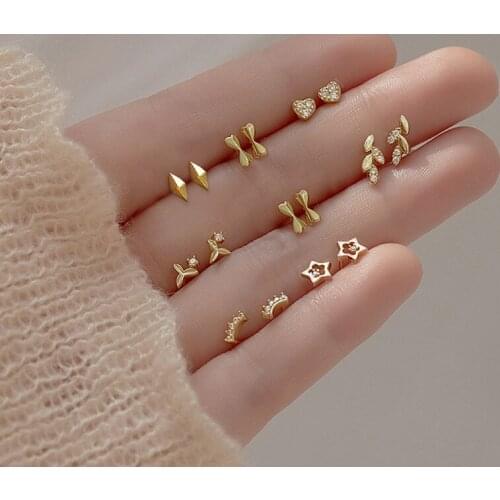 Huitan Fashion Fresh Style Stud Earrings for Girls Flower Star Leaf Heart Fancy Shaped Dainty Earrings New Trend Womens Jewelry