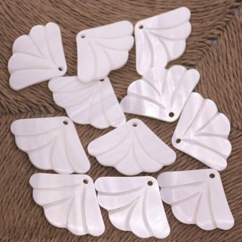 10 PCS 25mmX35mm Fan Shape Flower Shell White Mother of Pearl Top Hole Loose Beads
