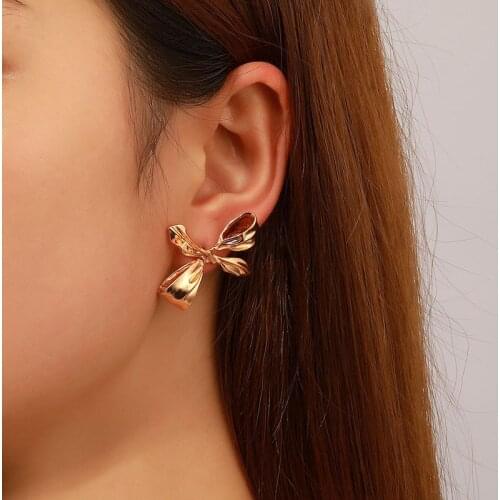 Korean Elegant Cute Metal Butterfly Stud Earrings For Women Girls Fashion Metal Chain Boucle D'oreille Jewelry