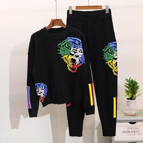 Autumn Winter New Women Knitted Suit 2020 Fashion Embroidered Tiger Head Sweater Top + Pants Knitted Tracksuit 2 Piece Set