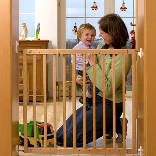 Wooden Children Safety Gate Baby Protection Security Stairs Door Fence For kids Safe Doorway Gate Pets Dog Fence Product