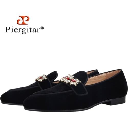 Piergitar Black Velvet Men Loafers With Red Color Rhinestone Buckle Fashion Prom Mens Smoking Slippers Plus Size Leather Insole