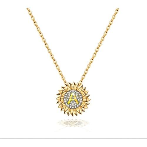 Crystal Sunflower Letter Necklaces Women Gold Color Luxurious 26 Initial Pendant Necklace Party Jewelry
