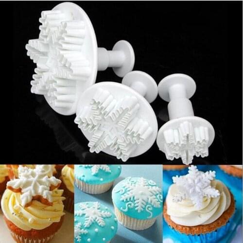 ANGRLY 4pcs Made with Food Grade Plastic, Cookie Cutter, Cake Tool, Cake Decorating Silicone Mold Kitchen Accessories Christmas