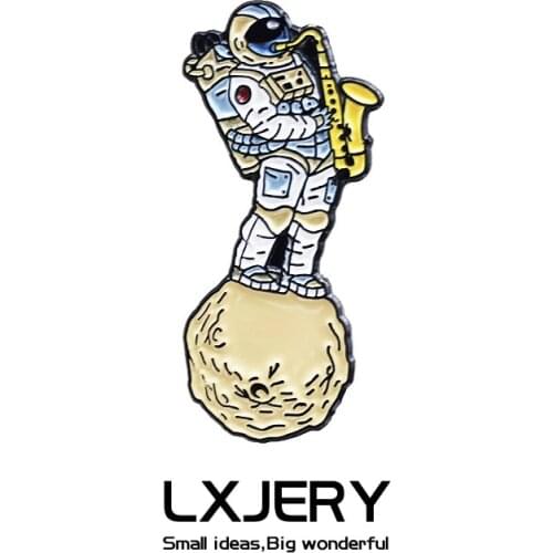 Playing Saxophone Astronaut Pin Badge On Backpack Funny Brooch Pins For Clothes Broche For Schoolbag Gift