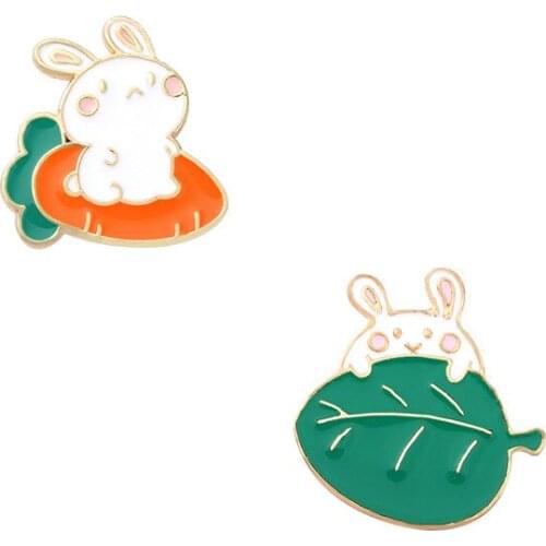 Adorable Rabbit Eatting Enamel Pins Custom Cute Docile Animals Brooch Lapel Badge Bag Cartoon Jewelry Gift for Friends
