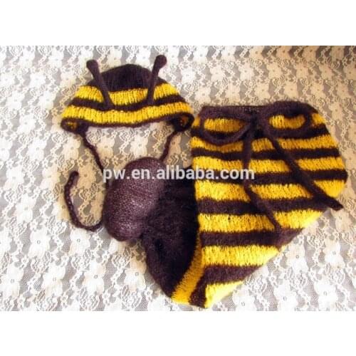 Newborn Photo Prop Knit Swaddle Blanket and Bee Hat Vintage Baby Bee Bonnet Newborn Animal Outfit Baby Swaddle Sack Infant Props