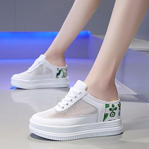 New Spring Summer Womens Slippers 2021 Color Matching Hand-painted Flowers Outside Wear Lazy Height Thick Bottom Without Heel