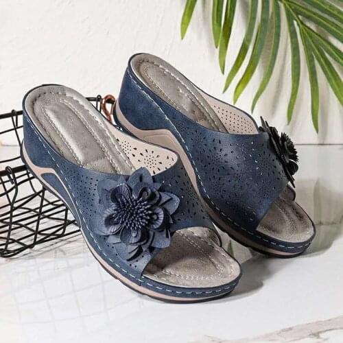 Fashion Plus Size Ladies Slippers Leisure Flowers Womens Slippers Car Stitching Open-toed Wedge Heel
