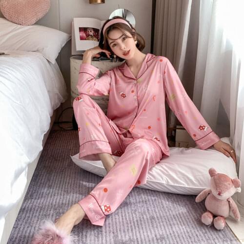 Pooh Long-sleeved Pajamas Female Spring and Autumn New Ice Silk Thin Section Lapel Japanese Print Christmas Pajamas for Women