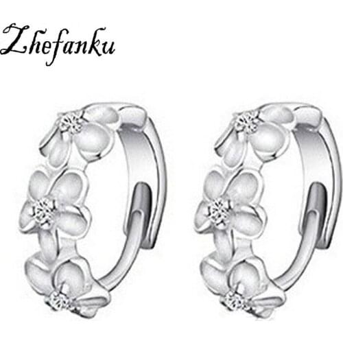 Flower Shaped Ear Buckle Shaped Ear Studs 1 Pair