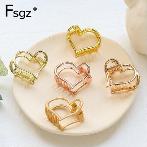 4CM heart Hair Claw Small Size Gold Metal Geometric Hairpin love Mold Hair Claw Clip For Women geometric Hair Clips Accessories