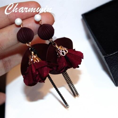 Charmwin Flowers Dangle Earrings Geometry New Fashion Trendy Simulated Pearl Long Tassel Earrings For Women Jewelry PE1284