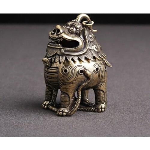 Copper Ancient Beast Step On Snake Statue Vintage Chinese Traditional Lucky Feng Shui Ornaments Home Decorations Crafts Incenser