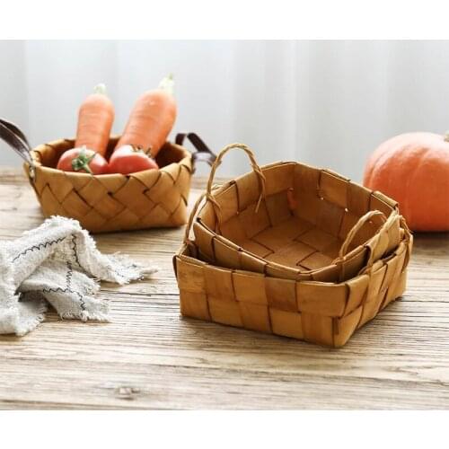 China Fir Square Fruit Basket Vegetable Egg Storage Tray Wood Handles Weave Picnic Basket Kitchen Tools Food Photography Props