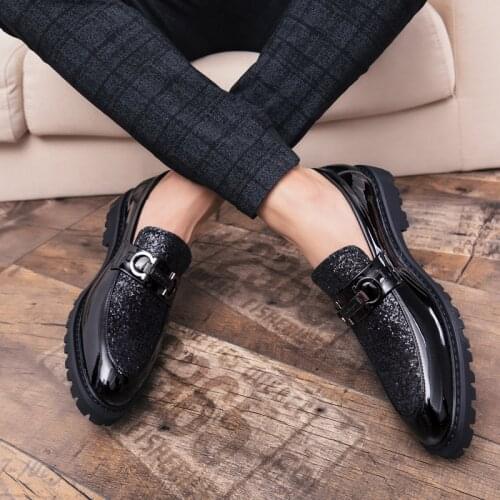Fashion brand mens shoes sparkling shoes soft sole leather formal casual simple authentic spring and autumn loafers RB175