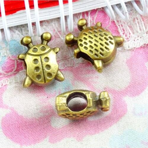 Tukengren Bracelets With Pendants