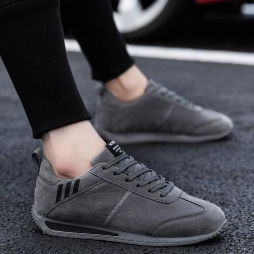 Casual Shoes Men Spring Autumn Style Shoes Comfortable Light Sport Shoes Mens High Quality Driving Fashion Lace Up Running Shoes