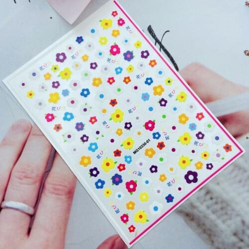 3d DIY Fashion New Arrival Hot Selling Nail Stickers Smiling Sunflowers Light Thin Tracelss Fingernail Decals Maicure Women Girl
