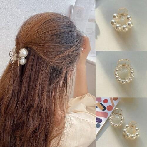 Sweet Mini Round Pearl Hair Clips for Women Girls Hair Claw Chic Barrettes Claw Crab Hairpins Styling Fashion Hair Accessories