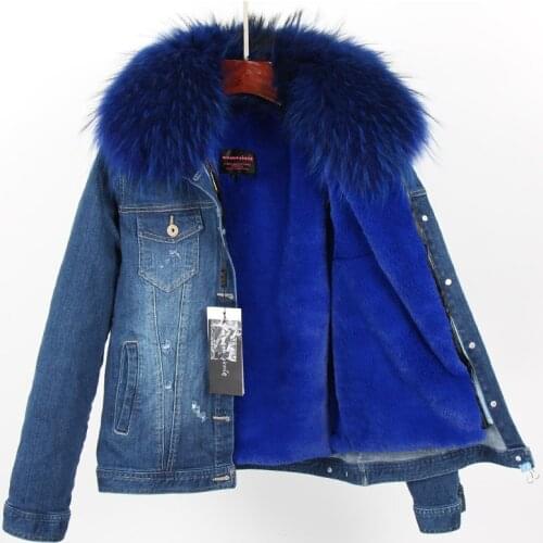 2021 New Thick Faux Fur Detachable Lining Real Raccoon Fur Collar Denim Jacket Womans Hole Cowboy Short Coat