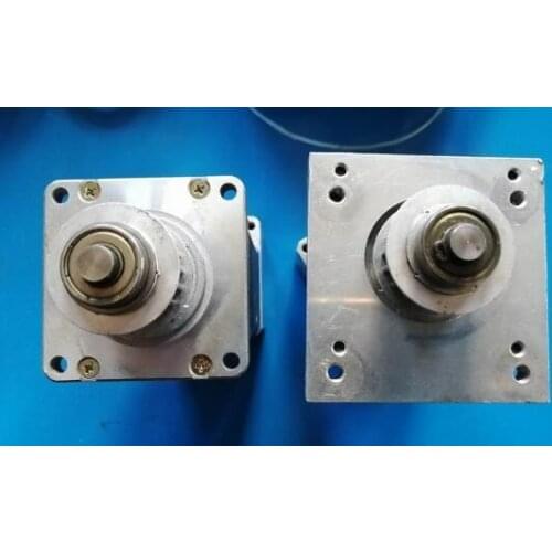 103H7823-0410 stepper motor , used in good condition . 80% appearance new , good working , free shipping