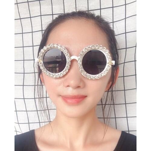 Handmade Diamond Women Round Sunglasses Luxury Crystal Eyewear Small Eyeglasses UV400 White Sunglasses Gafas de sol