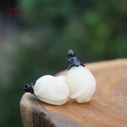 Natural Bodhi Seed Pendant Carved Magnolia Flower Rose Black Torus White Bead Mala Japa Beads Bracelet Jewellry Findings DIY