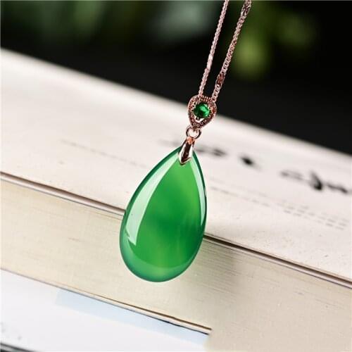 Natural Green Chalcedony Hand Carved Drop Pendant Fashion Jewelry S925 Silver Inlaid Men and Womens Green Agate Necklace