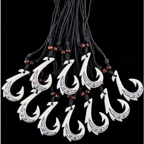 Jewelry 12 PCS White Simulation Bone Carved Hawaiian style Maori Fish Hook Pendant Amulet Necklace MN430