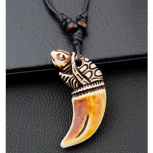 Cool men womens Resin Carved totem Sea turtles toothe pendants necklaces gifts MN624