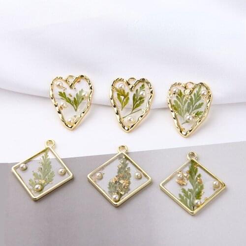 Alloy Edge Transparent Gold Foil Dried Flower Pearl Diamond Love Pendant DIY Handmade Jewelry Earring Accessories