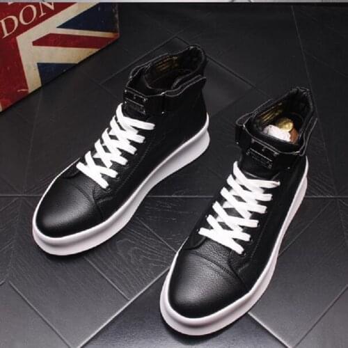 Adadila Men's Classic Boots