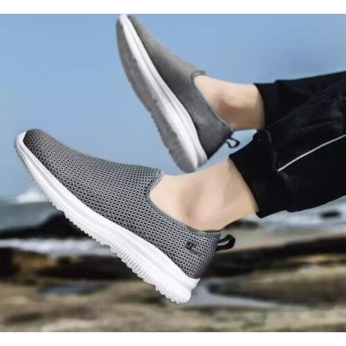 2021 New Shoes Light Walking Breathable Air Mesh Sneakers Men Loafers Women Summer Casual Shoes Zapatillas Hombre Plus Couple
