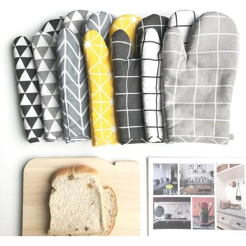 Cute Oven Mitts Heat Resistant Microwave Oven Glove Cotton Linen Baking BBQ Potholders Non-slip Oven Mitts Kitchen Cooking Tools