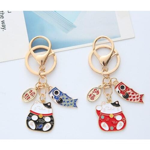 2021 Japan Anime Drip Oil Lucky Cat Fortune Keychain Alloy Clothes Backpack Keyring Key Chains Charms Couple Gifts