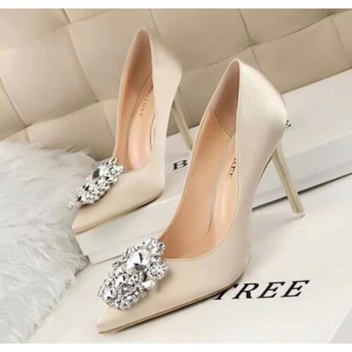 2020 Pumps Women Shoes Pointed Toe Women Thin Heel Shoes 10cm Heels Patent Leather Sexy Wedding Party Shoes Woman Big Size 43