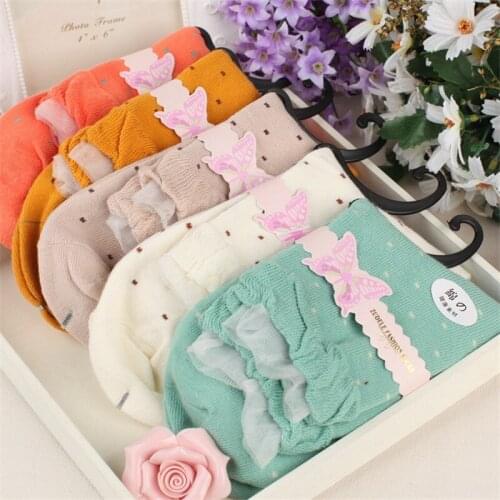 High Quality New Free Shipping Chaussette Femme Women Casual Dot Lace Side Short Socks Calcetines