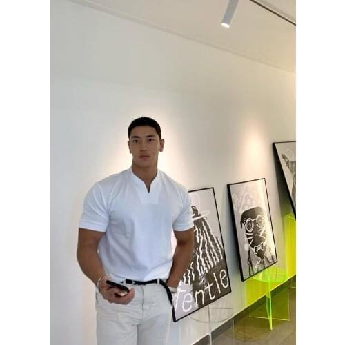 2021 Summer New Arrived V-Neck Short Sleeve Korean Men t-shirt Crossfit Casual Cotton Black White tshirt Male Camisetas M-3XL