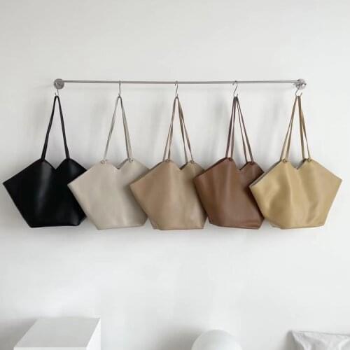 2021 New Fashion Fanshaped Middle Women Handbags Designer Sector Ladies Bag Soft PU Leather Female Shoulder Bag Sets Whole Sale