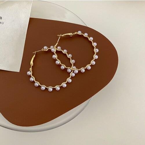 2020 Korean New Temperament Pearl Simple Earrings Fashion Versatile Earrings Elegant Ladies Jewelry